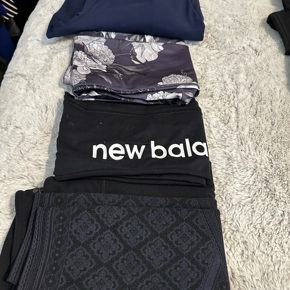 New Balance Kids Black and Gray Patterned Leggings - Picture 1 of 4